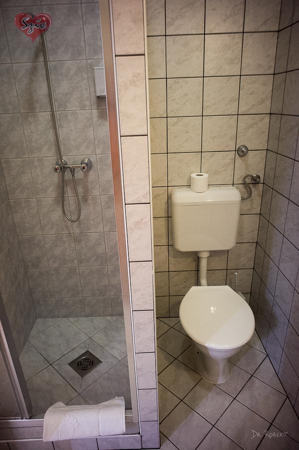 Civis Szallashely デブレツェン エクステリア 写真